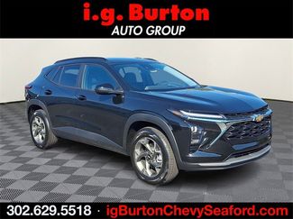 New 2025 Chevrolet Trax LT w/ Driver Confidence Package image 1