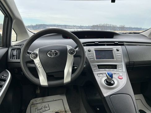 Used 2015 Toyota Prius Two image 15