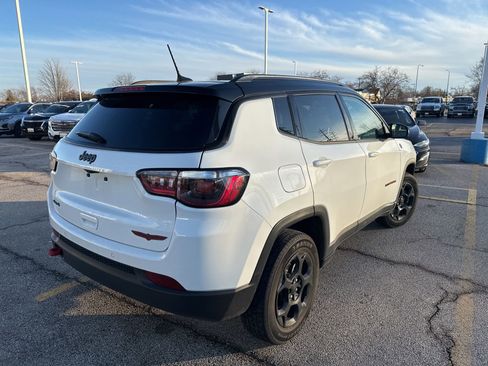 Used 2023 Jeep Compass Trailhawk image 6