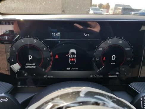 New 2025 Nissan Kicks SR image 17