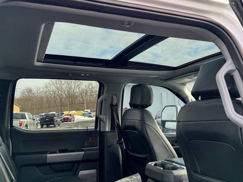 Used 2023 Ford F250 Lariat w/ Lariat Ultimate Package image 18