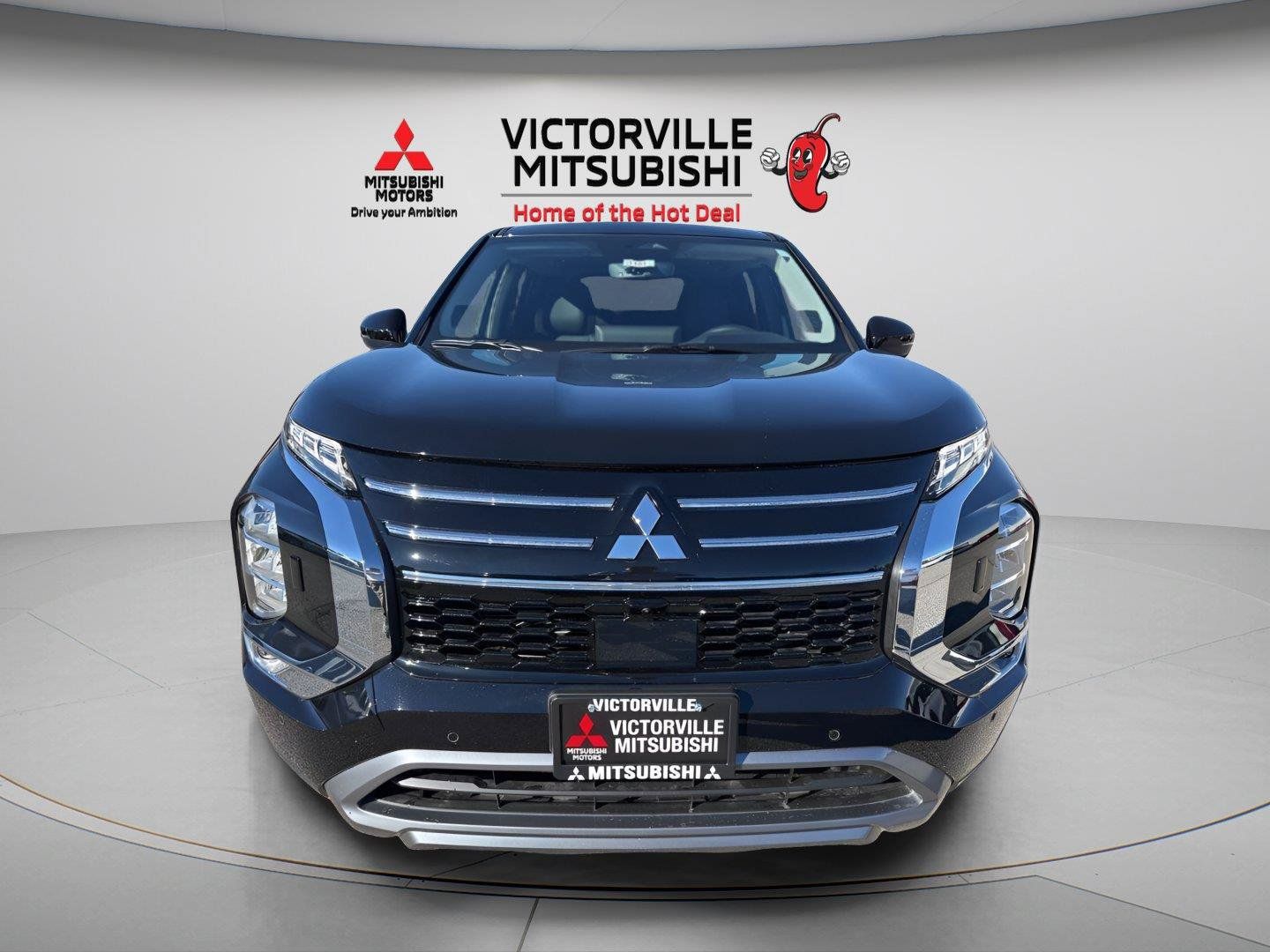 Used 2025 Mitsubishi Outlander SE AWD/4WD image 2