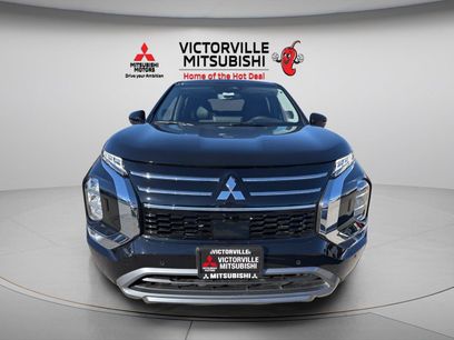 Used 2025 Mitsubishi Outlander SE