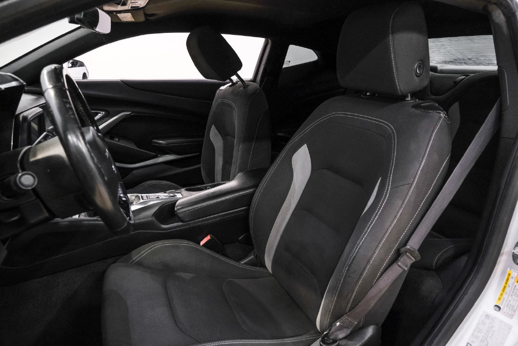 Used 2018 Chevrolet Camaro LS RWD image 4