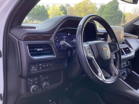 Used 2022 Chevrolet Tahoe LT AWD/4WD image 9