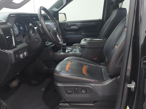 Used 2022 GMC Sierra 1500 AT4 w/ AT4 Premium Package AWD/4WD image 12
