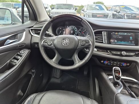 Used 2019 Buick Enclave Avenir w/ Avenir Technology Package FWD image 34
