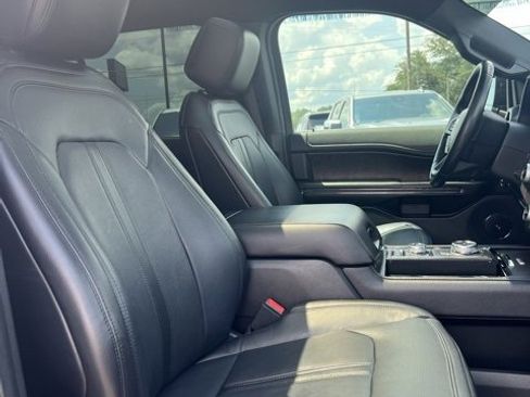 Used 2018 Ford Expedition Max Limited w/ Equipment Group 302A image 4