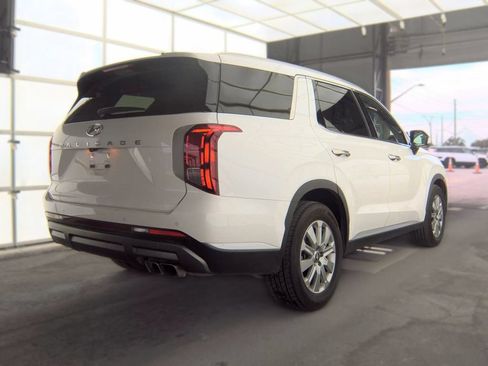 Used 2025 Hyundai Palisade SEL FWD image 4