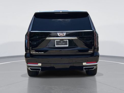 Certified 2026 Cadillac Escalade ESV Luxury RWD image 4