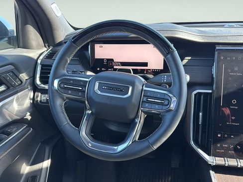 Used 2024 GMC Acadia Denali w/ Super Cruise Package image 16