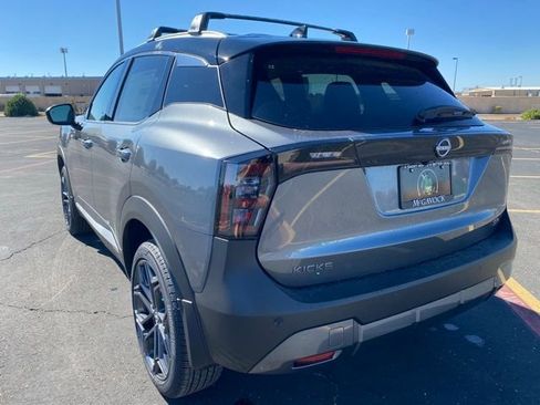New 2026 Nissan Kicks SR FWD image 4
