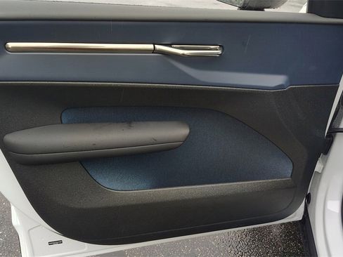 New 2026 Volvo EX30 Plus image 8