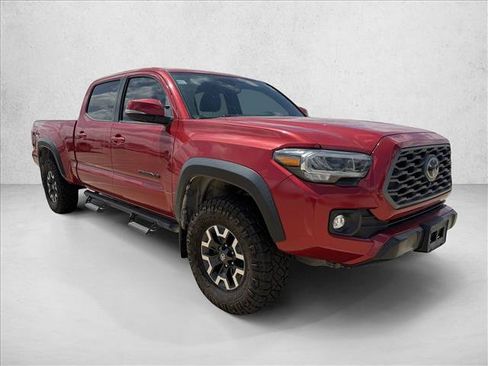Used 2022 Toyota Tacoma TRD Off-Road w/ TRD Premium Off Road Package AWD/4WD image 3