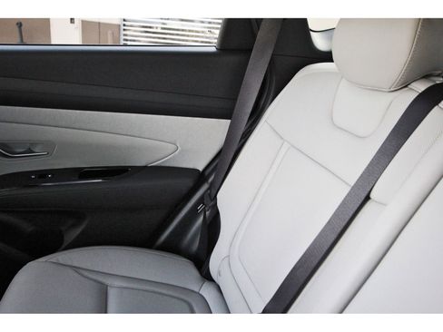 Used 2026 Hyundai Tucson Limited image 14