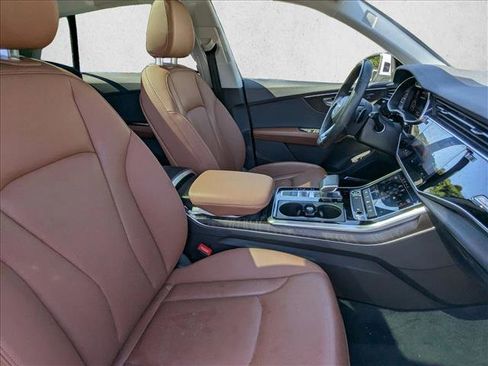 Used 2022 Audi Q8 Premium Plus w/ Premium Plus Package image 20