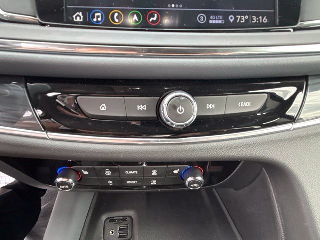 Certified 2020 Buick Enclave Essence w/ Sound and Sites Package AWD/4WD image 19