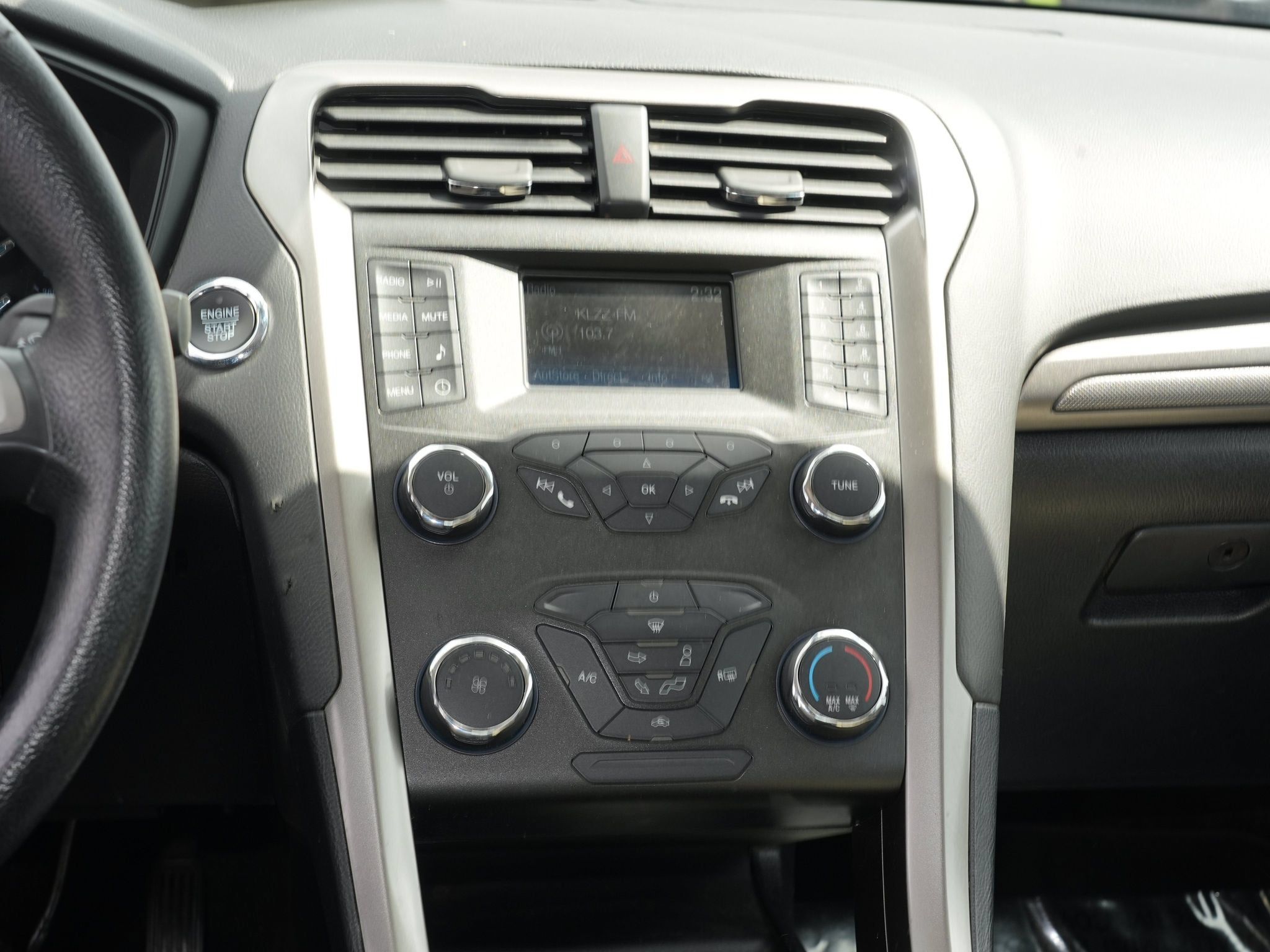 Used 2019 Ford Fusion S FWD image 22