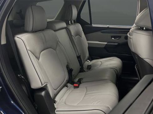 Used 2024 Honda Pilot Elite image 24
