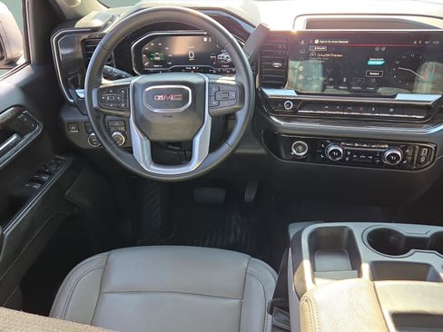 Used 2023 GMC Sierra 1500 SLE AWD/4WD image 11