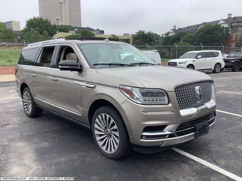 Used 2020 Lincoln Navigator L Reserve w/ Luxury Package AWD/4WD image 6