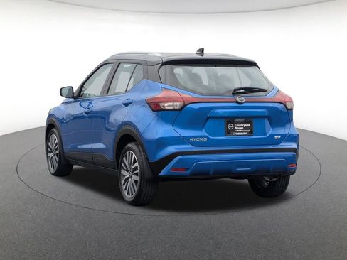 Used 2023 Nissan Kicks SV image 7