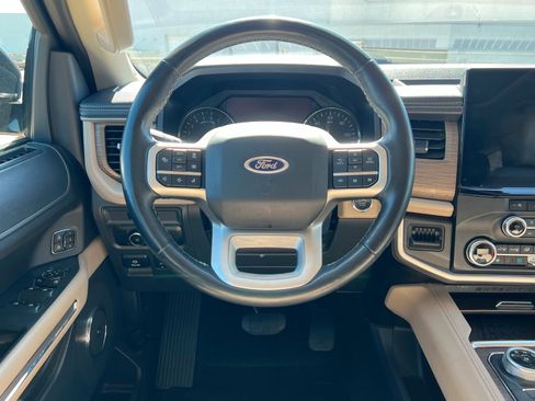 Used 2024 Ford Expedition Max Limited image 13