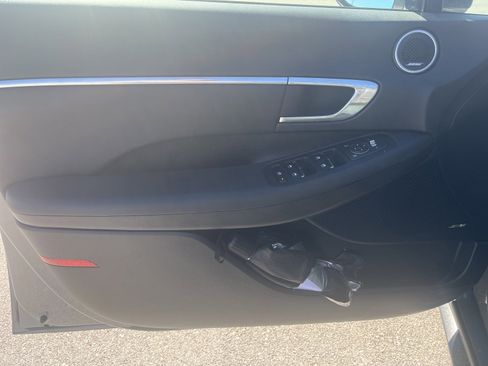 Used 2023 Hyundai Sonata SEL image 12