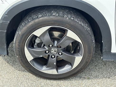 Used 2018 Honda HR-V EX image 10