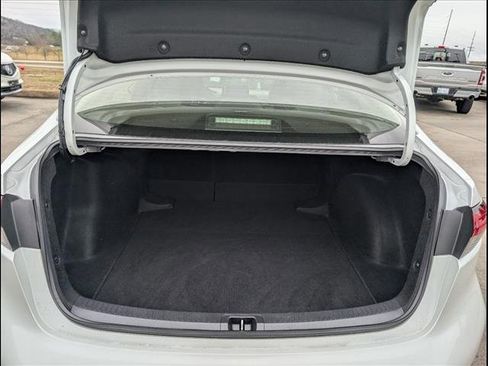 Used 2022 Toyota Corolla XSE image 19