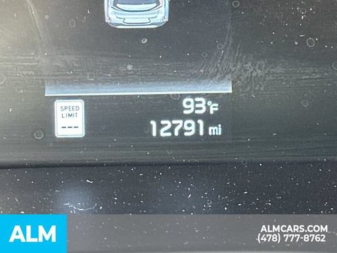 Used 2025 Kia Soul LX w/ LX Technology Package FWD image 32