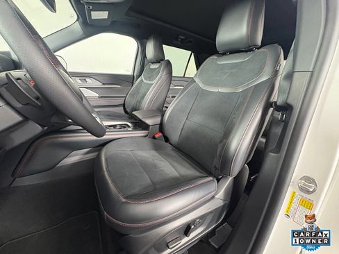 Used 2025 Ford Explorer ST w/ Sun And Sound Package AWD/4WD image 17