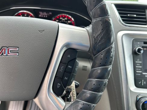 Used 2016 GMC Acadia SLT w/ Open Road Package FWD image 25