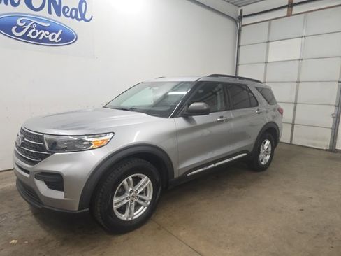 Used 2021 Ford Explorer XLT w/ Class III Trailer Tow Package image 22