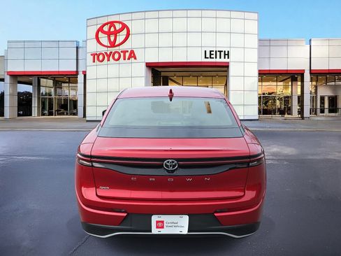 Used 2023 Toyota Crown XLE image 6