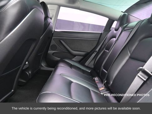 Used 2022 Tesla Model 3 image 32