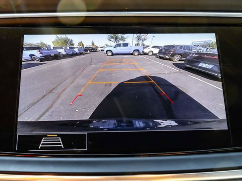 Used 2020 Buick Enclave Essence image 16