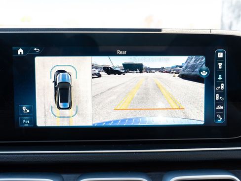 Used 2024 Mercedes-Benz GLE 350 4MATIC image 31