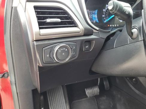 Used 2019 Ford Fusion SE w/ Equipment Group 151A image 14