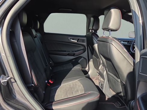 Used 2020 Ford Edge SEL FWD image 14