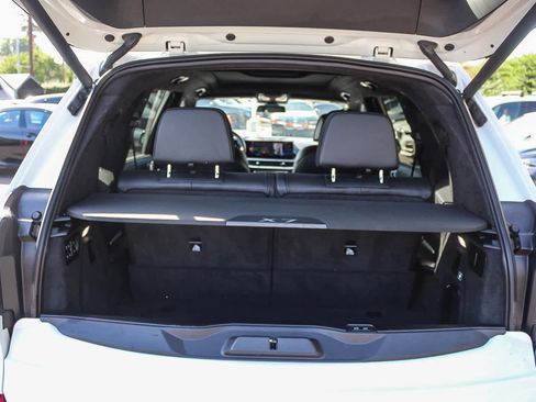Certified 2023 BMW X7 xDrive40i w/ M Sport Package image 25