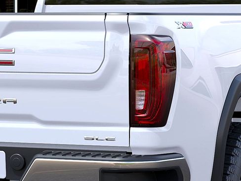 New 2026 GMC Sierra 2500 SLE AWD/4WD image 11