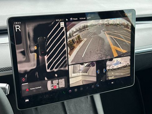 Used 2022 Tesla Model Y Performance image 19