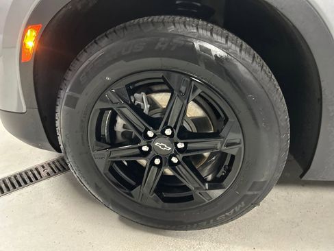 Used 2024 Chevrolet Blazer LT w/ Convenience Package image 9