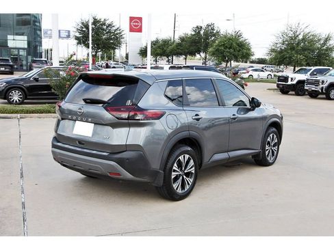 Used 2023 Nissan Rogue SV w/ SV Premium B Package FWD image 7