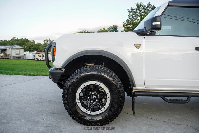 Used 2023 Ford Bronco Badlands w/ Sasquatch Package AWD/4WD image 4