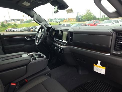 Used 2026 GMC Sierra 1500 SLE w/ Preferred Package image 46