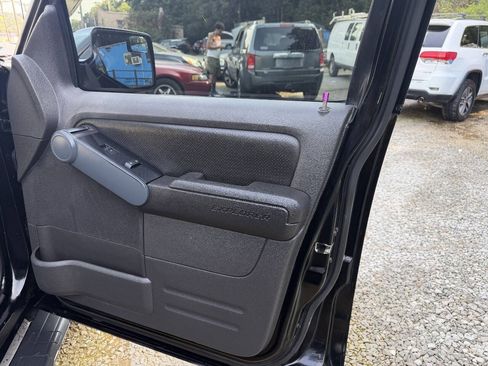 Used 2010 Ford Explorer Sport Trac Limited AWD/4WD image 17