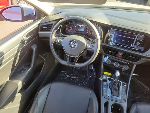 Used 2019 Volkswagen Jetta SE image 10