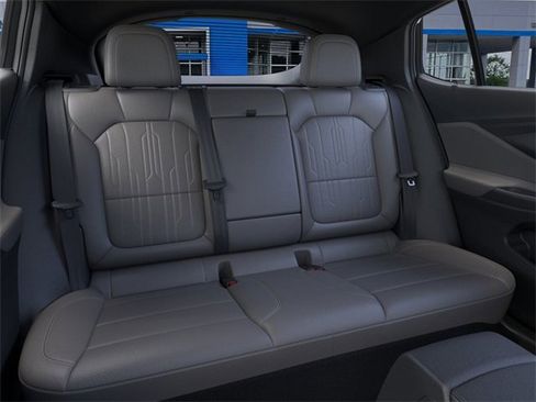 New 2025 Buick Envista Avenir image 17